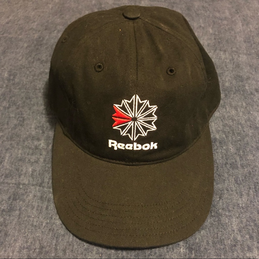 Reebok fitted cap with leather strap